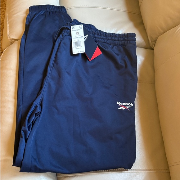 Reebok navy blue track pants - Picture 1 of 9